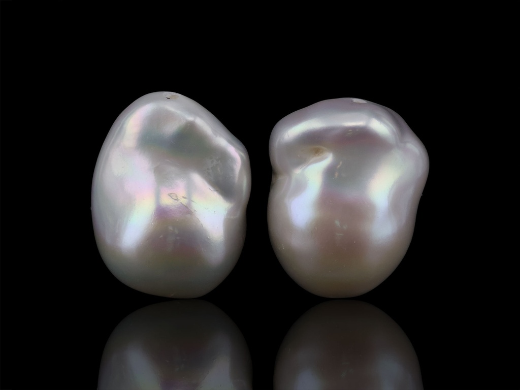 Freshwater Pearl Baroque 20x15mm Free Form Half Drilled White PAIR
