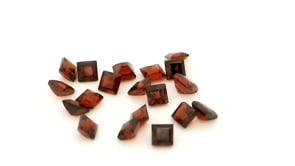 Almandine Garnet 2.50mm Carre Cut