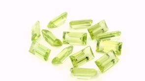 Peridot 6x3mm Baguette