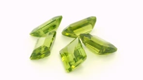 Peridot 8x6mm Baguette