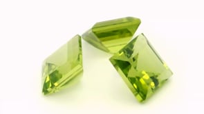 Peridot 7.00mm Carre Cut