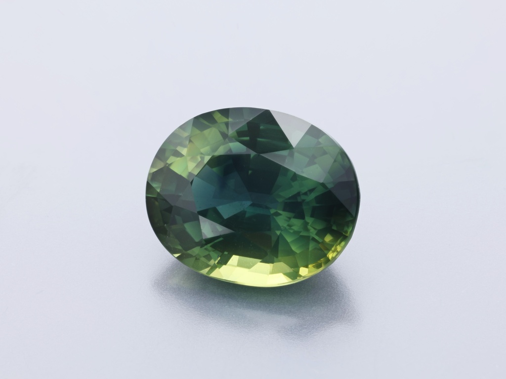 Parti Sapphire 9.03x7.38mm Oval