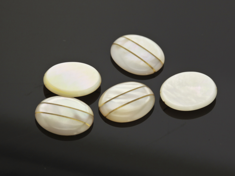 [MPJ20006] Mother of Pearl 12x10mm Oval Buff Top with Two Thin Stripes
