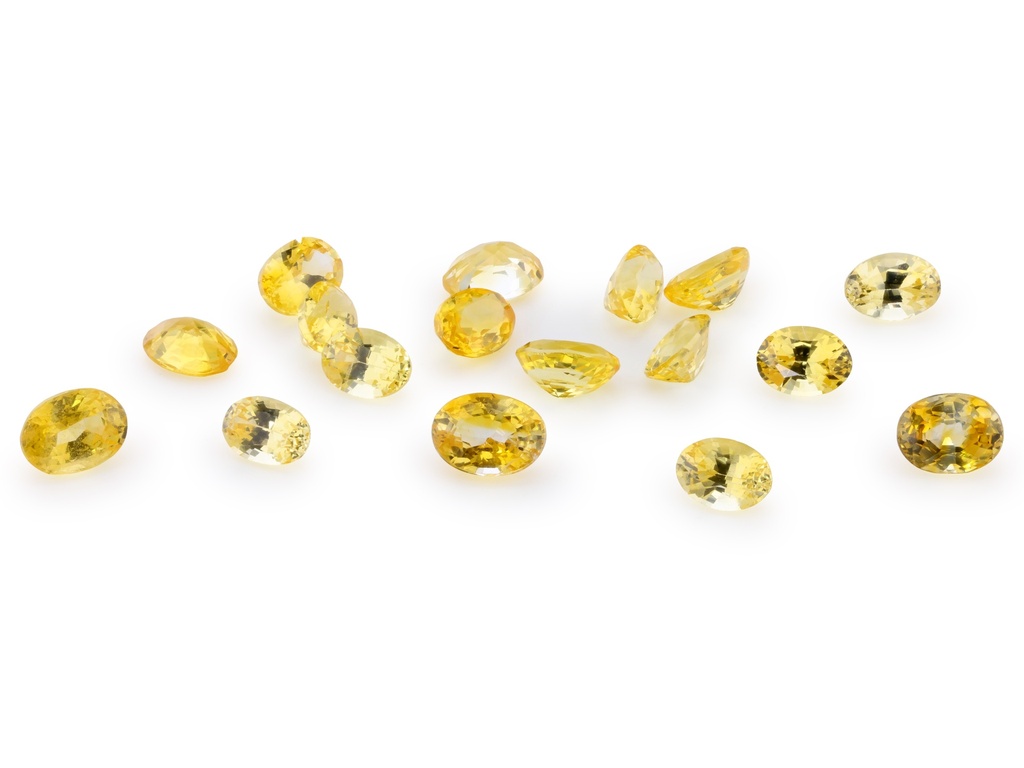[SYTV0302] Beryllium Treated Sapphire 3x2mm +/- Oval Yellow
