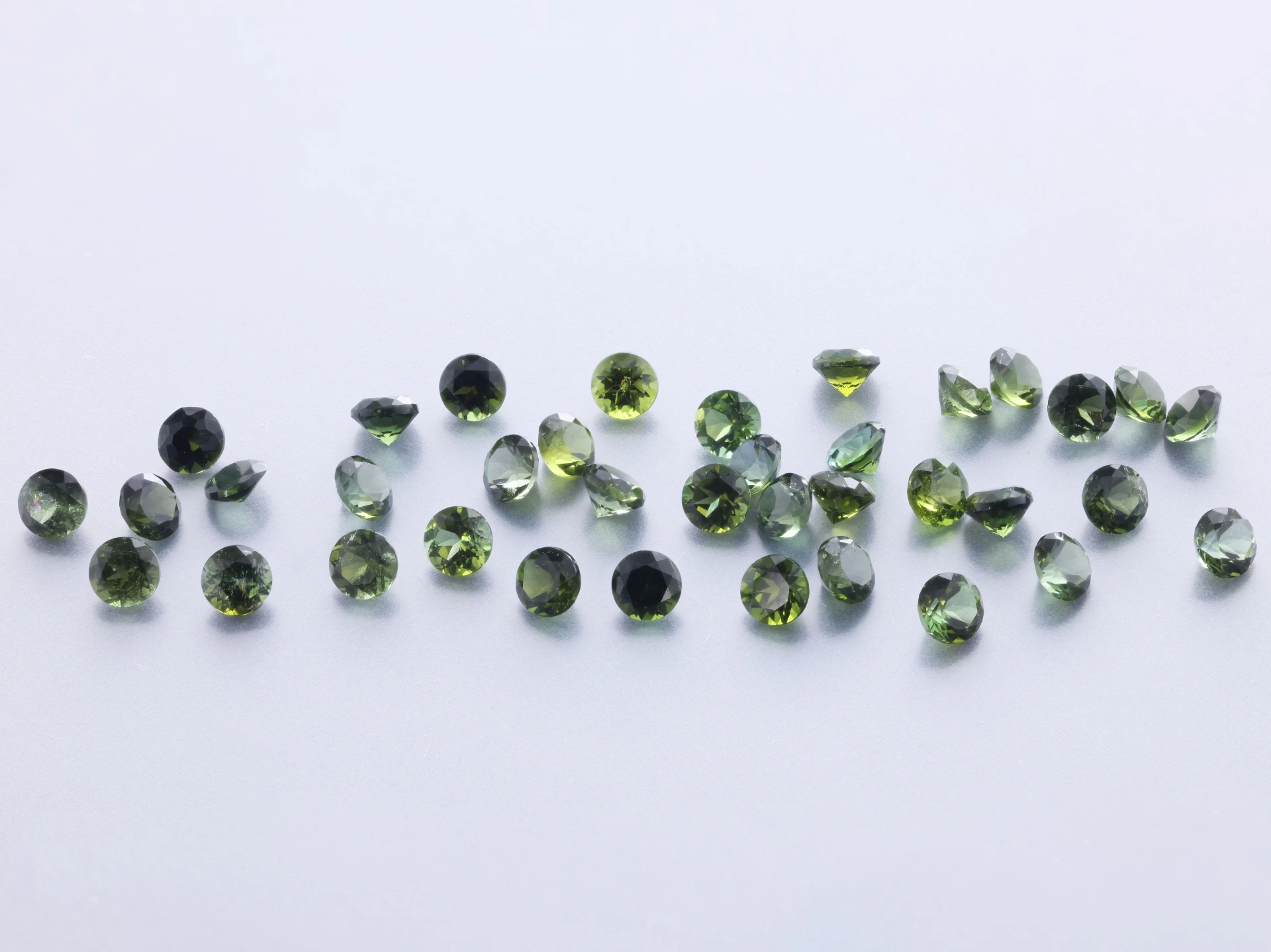 [UGRB0200] Green Tourmaline 2.00mm Round Diamond Cut