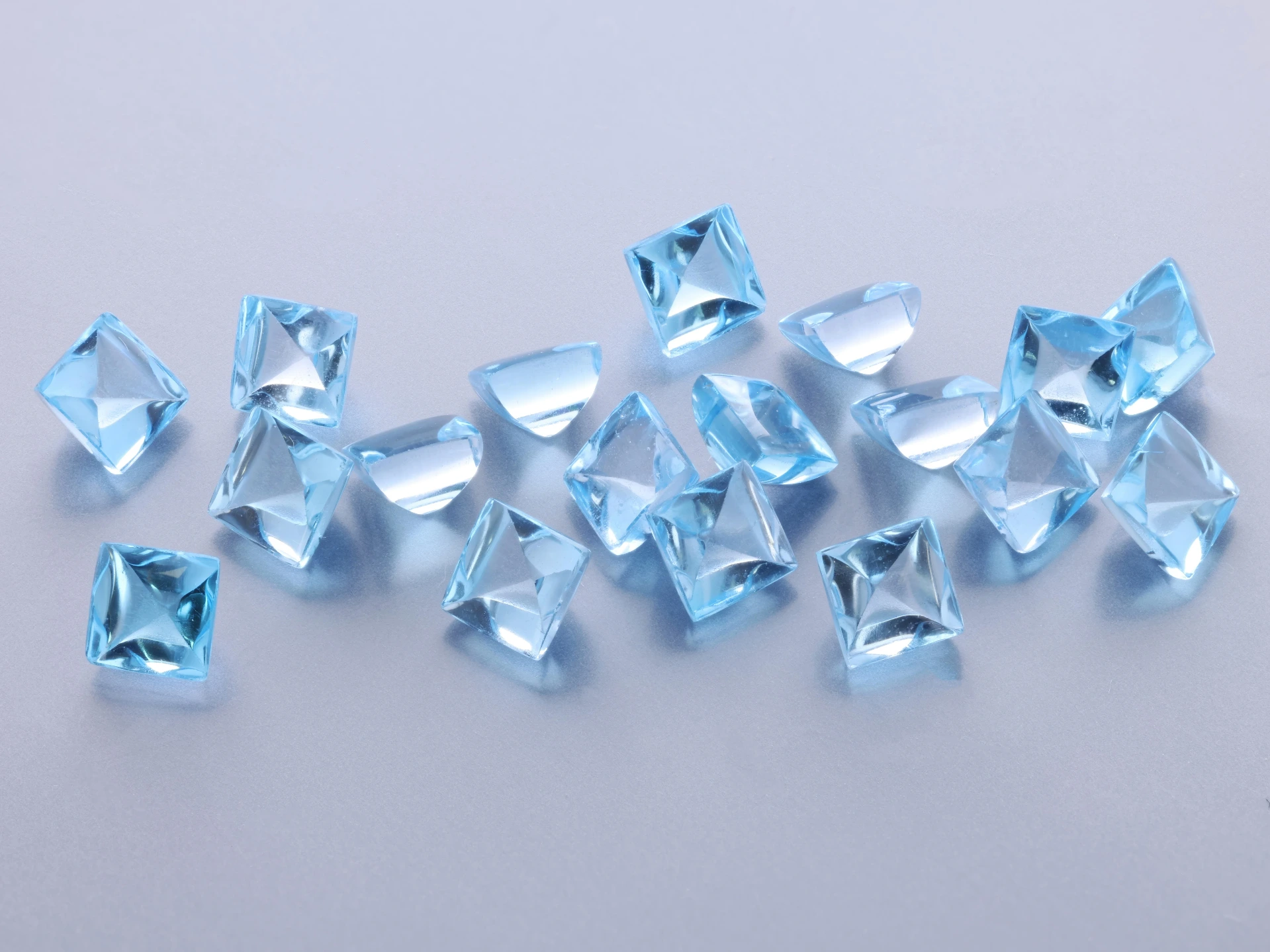 [TMQC0350] Topaz 3.50mm Square Cabochon Medium Blue