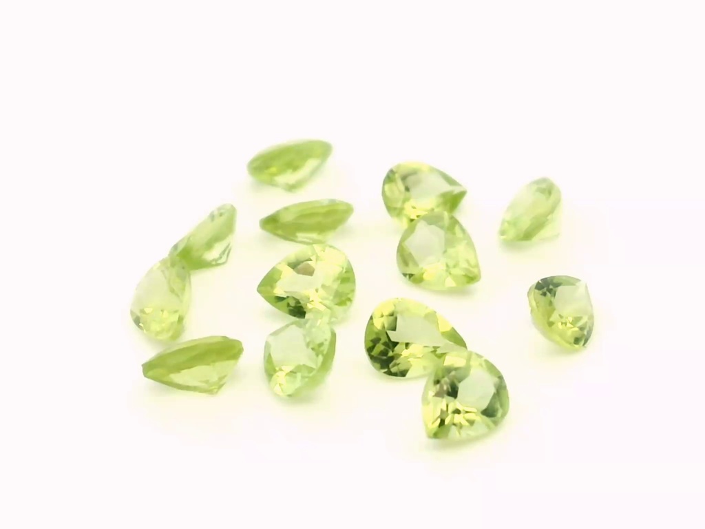 Peridot Assorted 4.5x3.5mm - 5.5x4.5mm Pear Shape