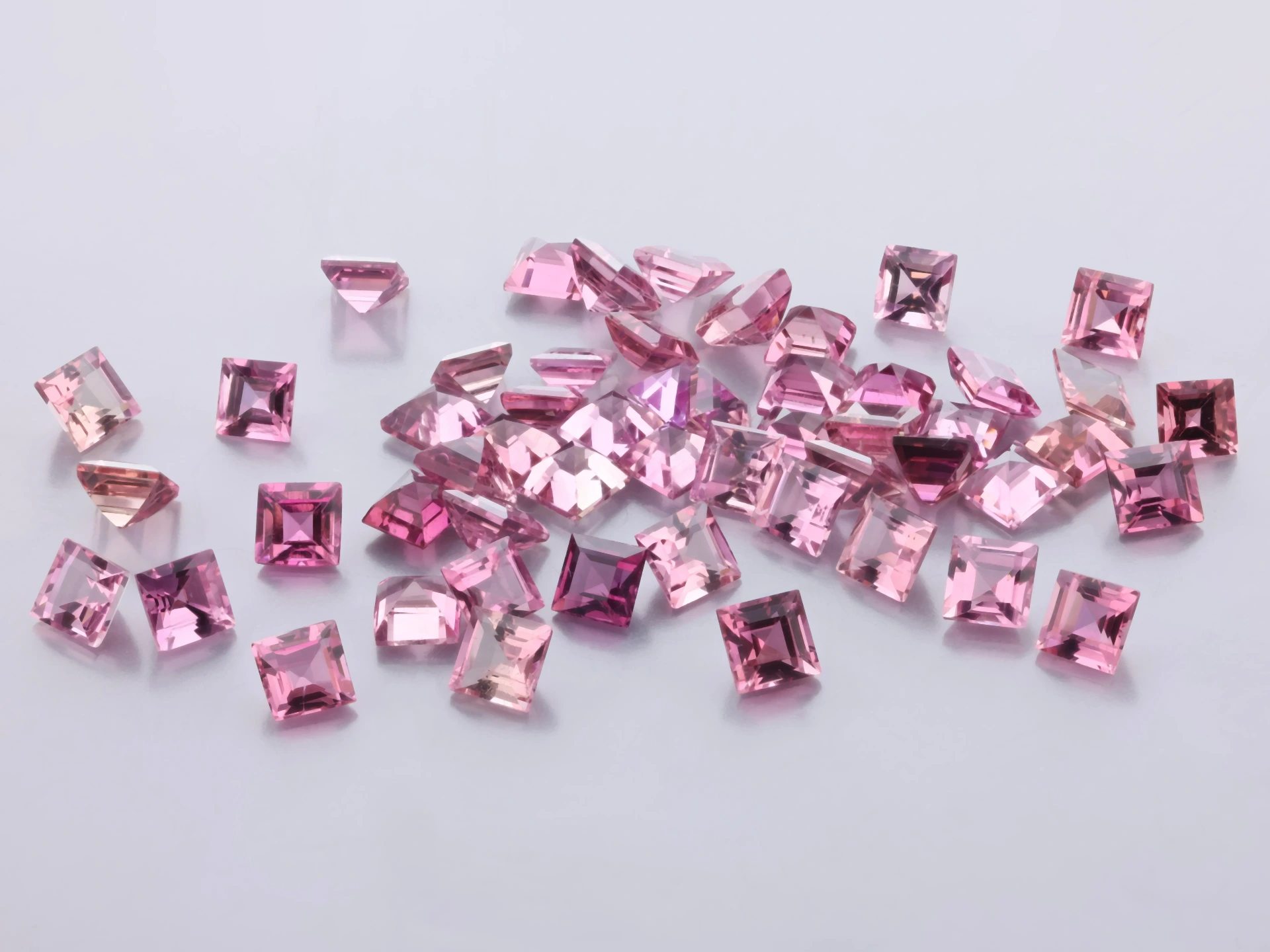 [UPQS0275] Pink Tourmaline 2.75mm Carre Cut
