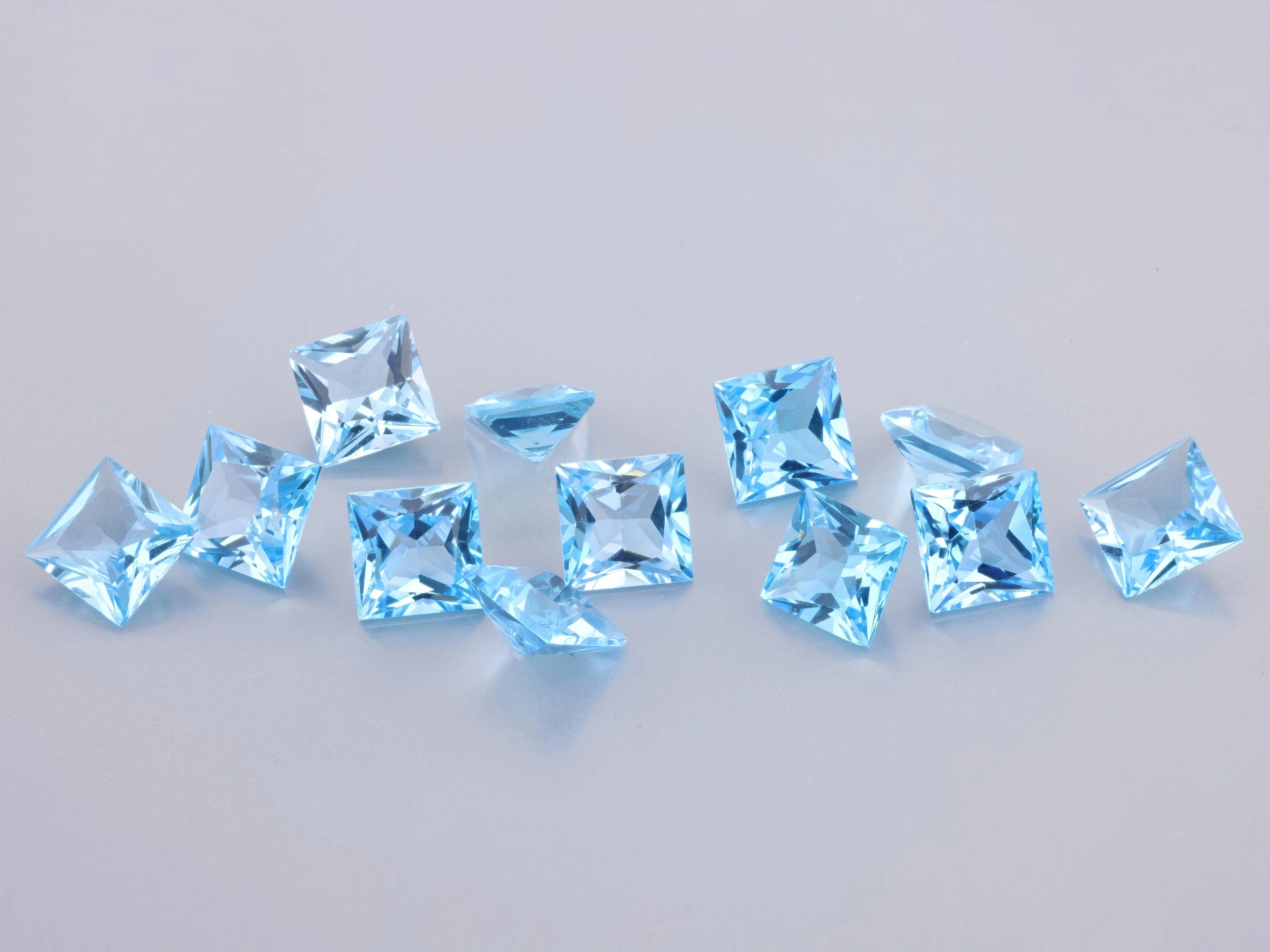 [TMQP0600] Topaz 6.00mm Princess Cut Medium Blue