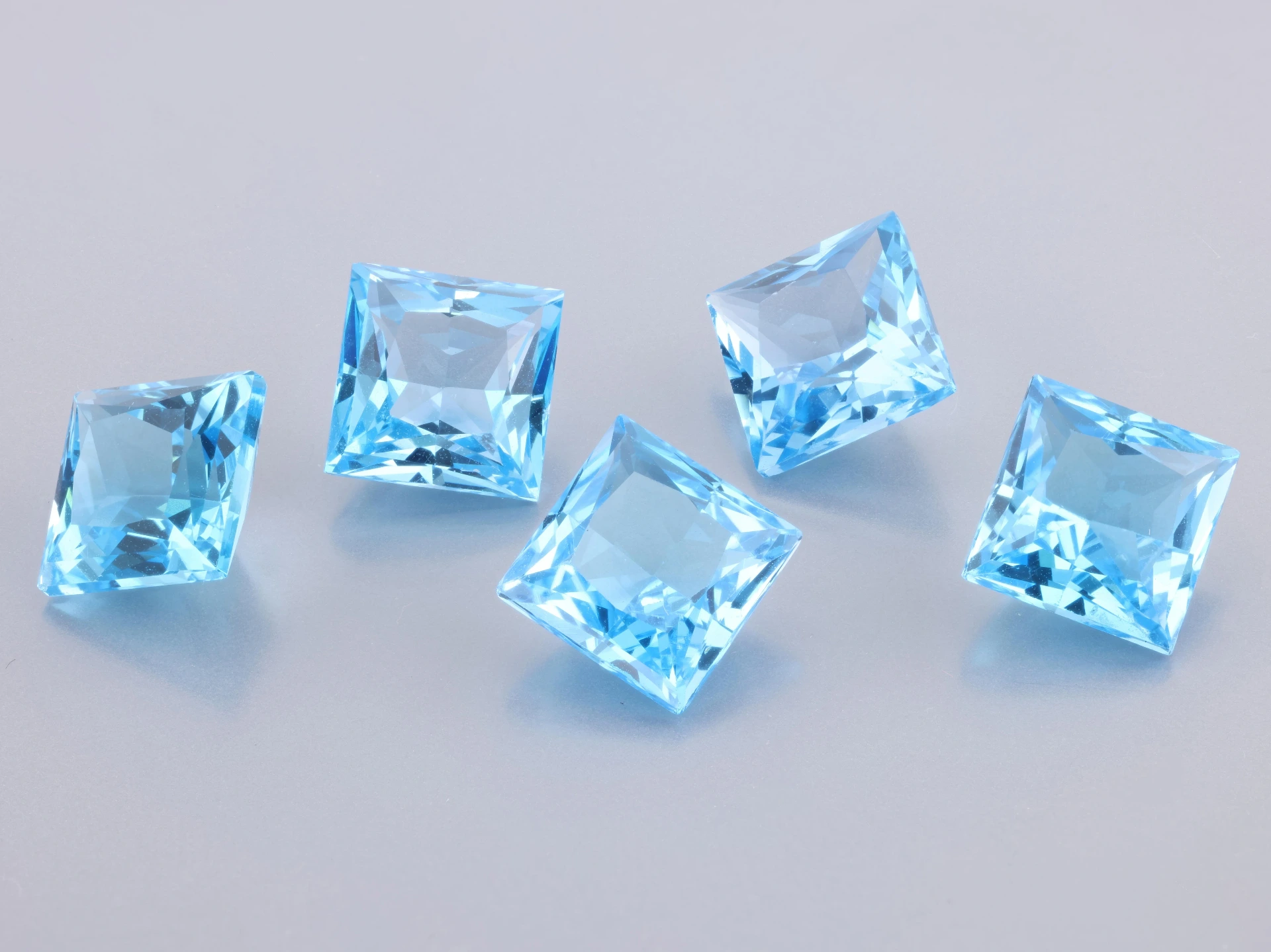 [TMQP0800] Topaz 8.00mm Princess Cut Medium Blue