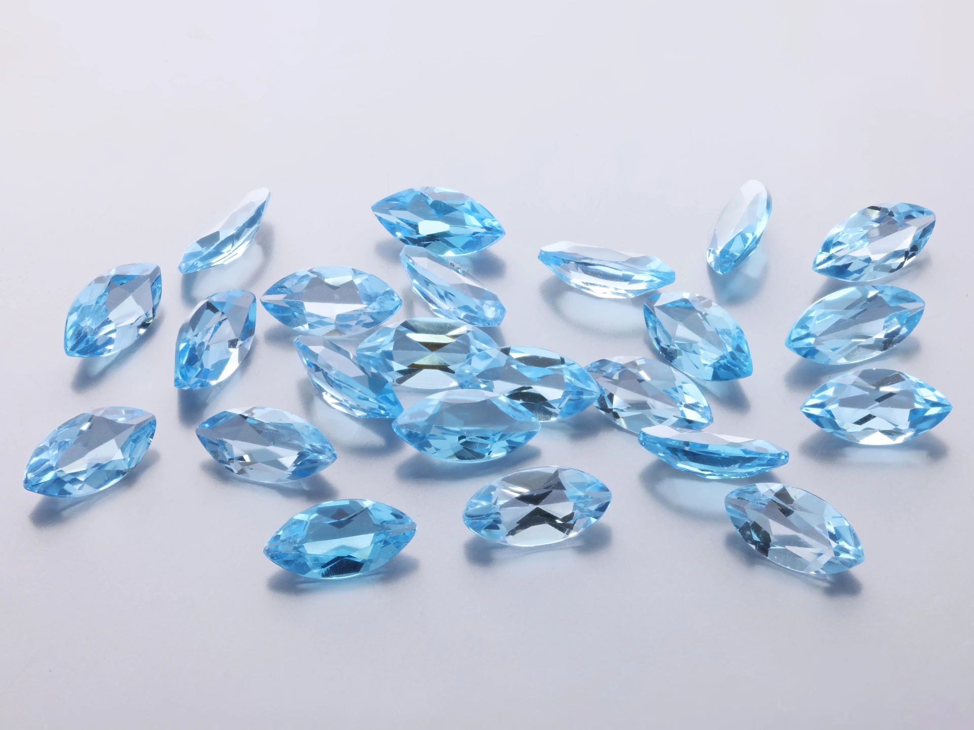 [TMMB0804] Topaz 8x4mm Marquise Medium Blue 