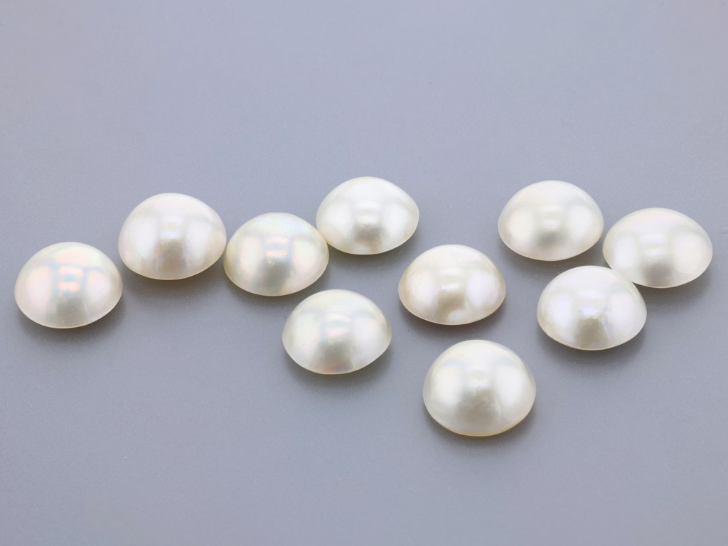 Mabe Pearl 9-9.5mm Round White