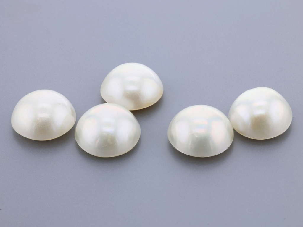 Mabe Pearl 11.5-12mm Round White