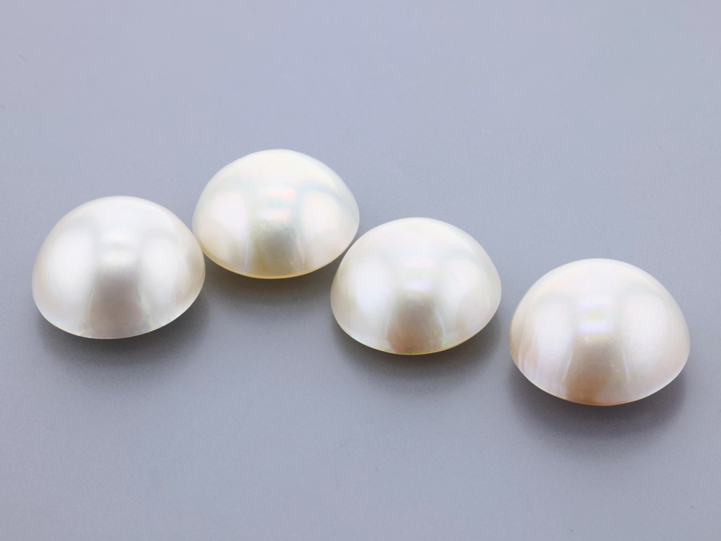 Mabe Pearl 14-14.5mm Round White