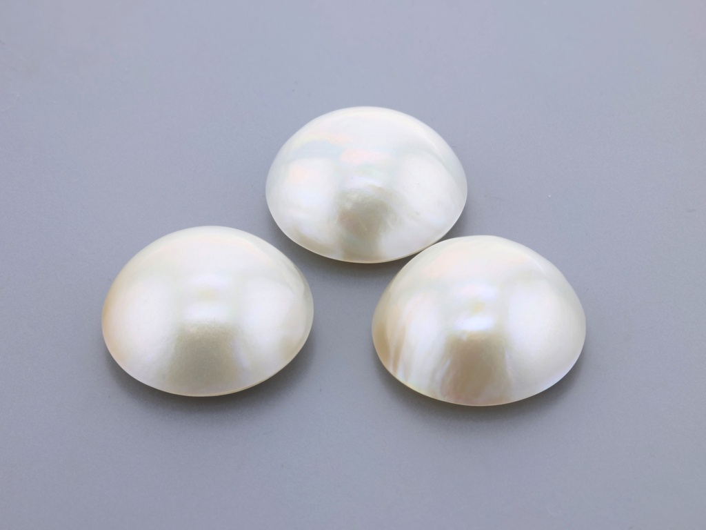 Mabe Pearl 17.5-18mm Round White