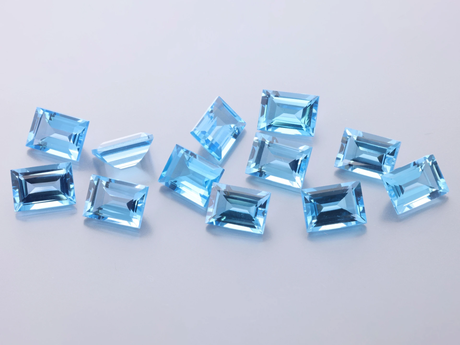 [TMBS0705] Topaz  7x5mm Baguette Medium Blue 