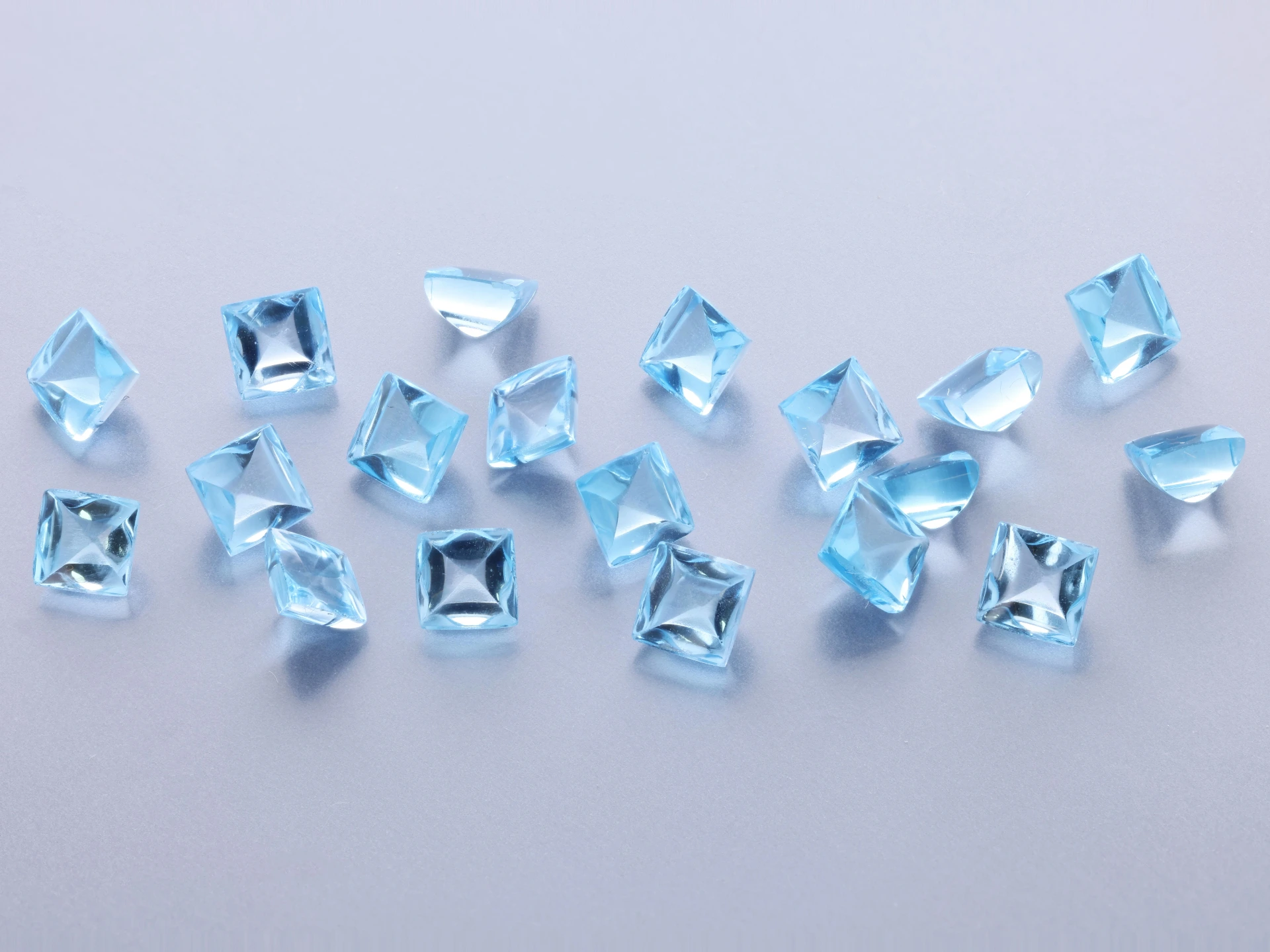 [TMQC0300] Topaz 3.00mm Square Cabochon Medium Blue 
