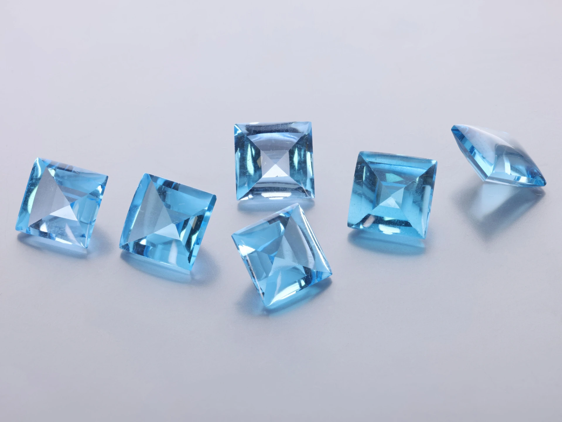 [TMQC0700] Topaz 7.00mm Square Cabochon Medium Blue 