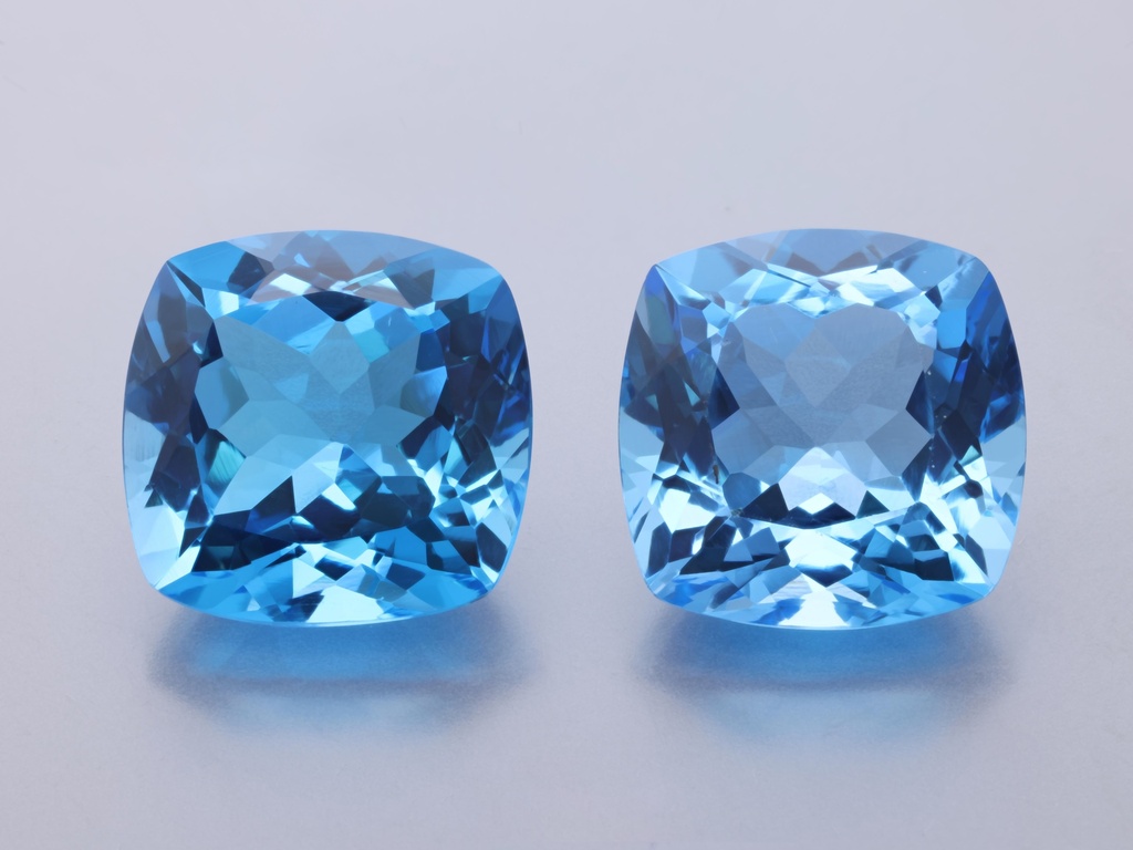 [TMAB1200] Topaz 12mm Square Cushion Medium Blue
