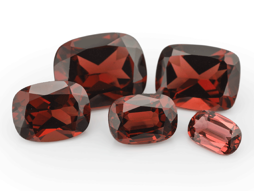 [GAAB0705] Almandine Garnet 7x5mm Cushion