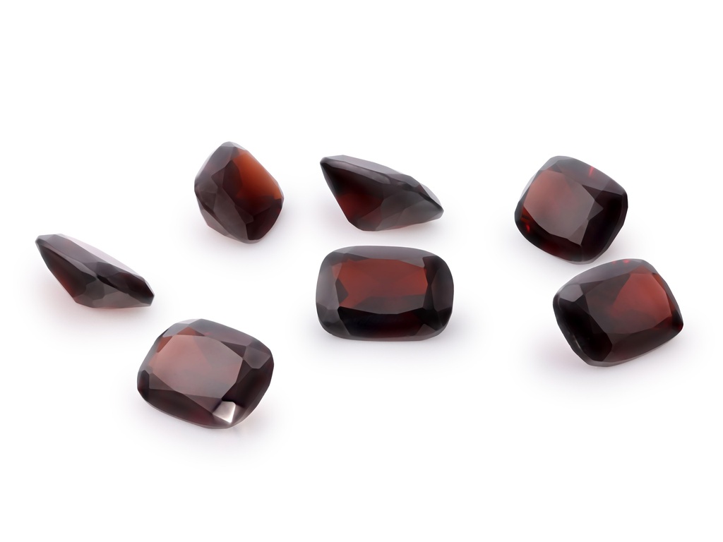 [GPAB0705] Pyrope Garnet 7x5mm Cushion