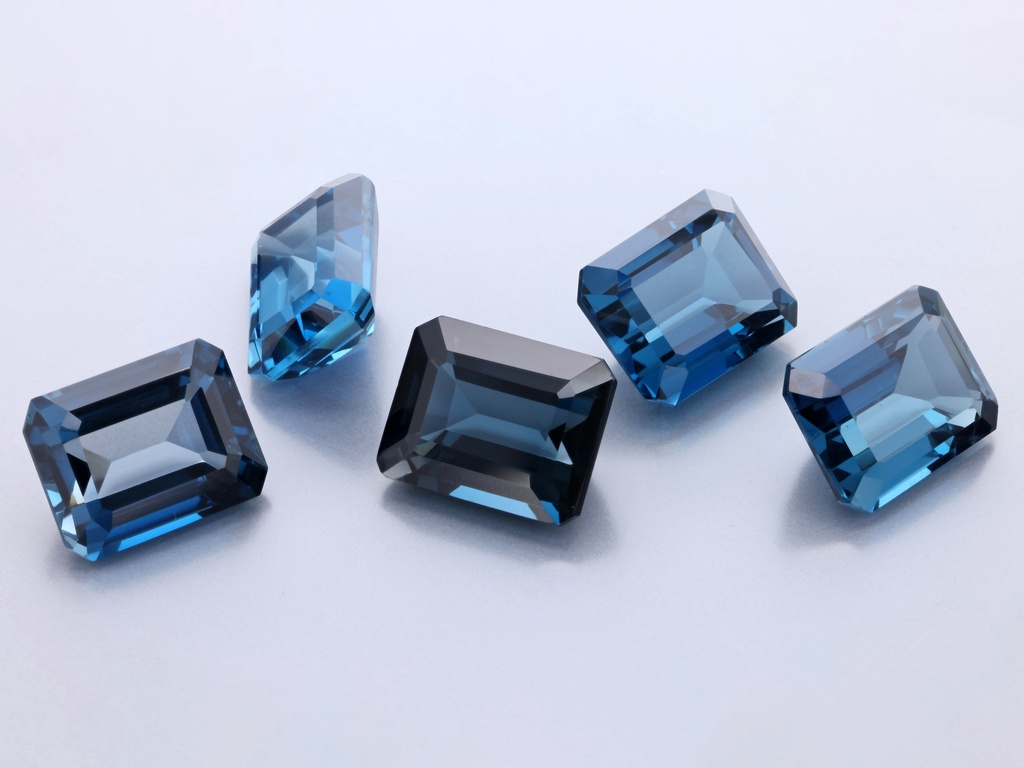 [TLOS1008] London Blue Topaz 10x8mm Emerald Cut