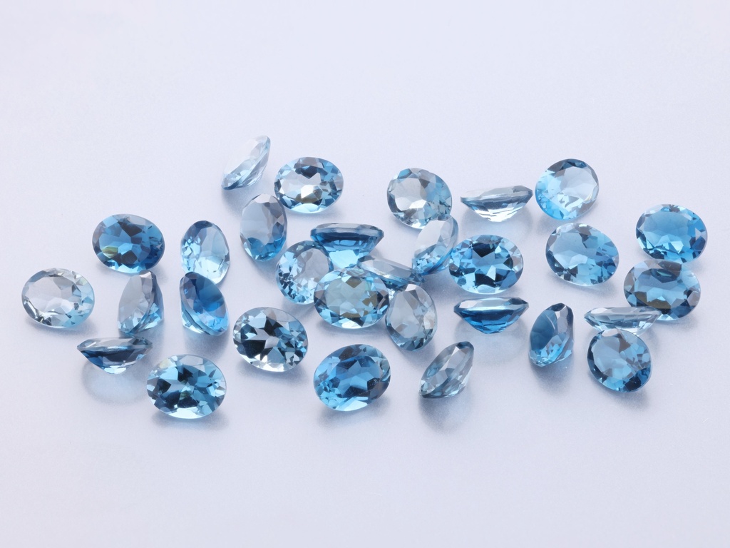 [TLVB0504] London Blue Topaz 5x4mm Oval 