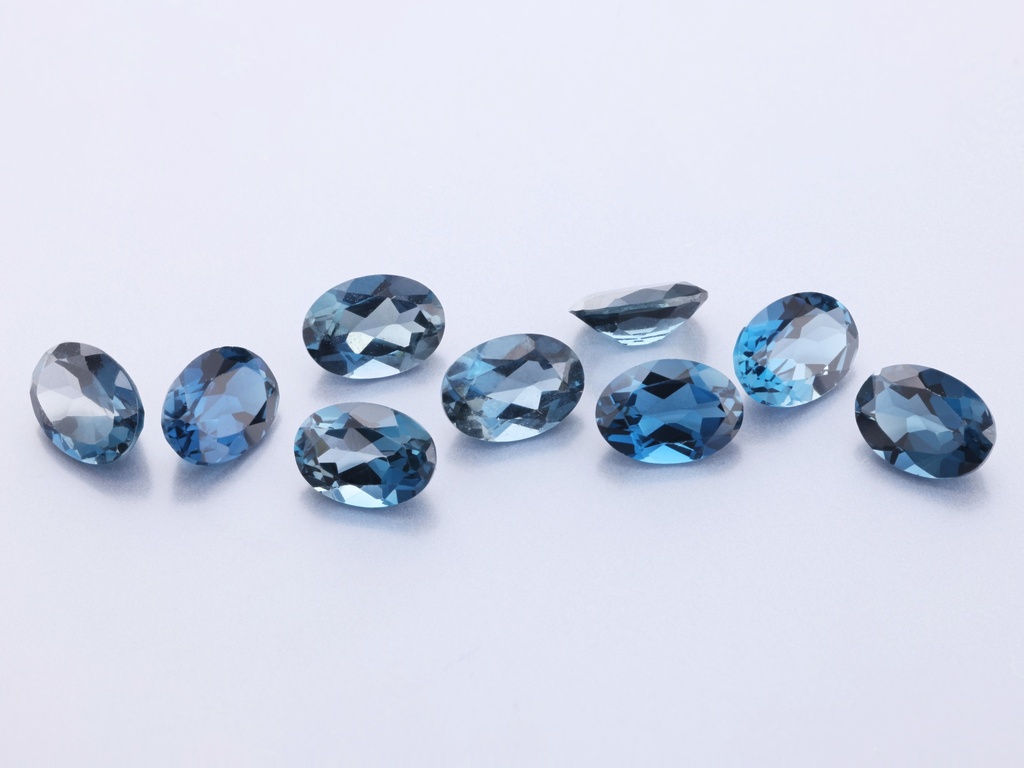 [TLVB0705] London Blue Topaz 7x5mm Oval 