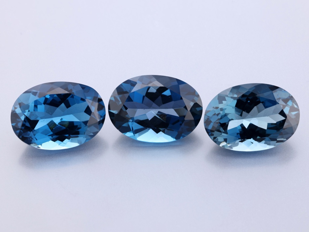 [TLVB1410] London Blue Topaz 14x10mm Oval 