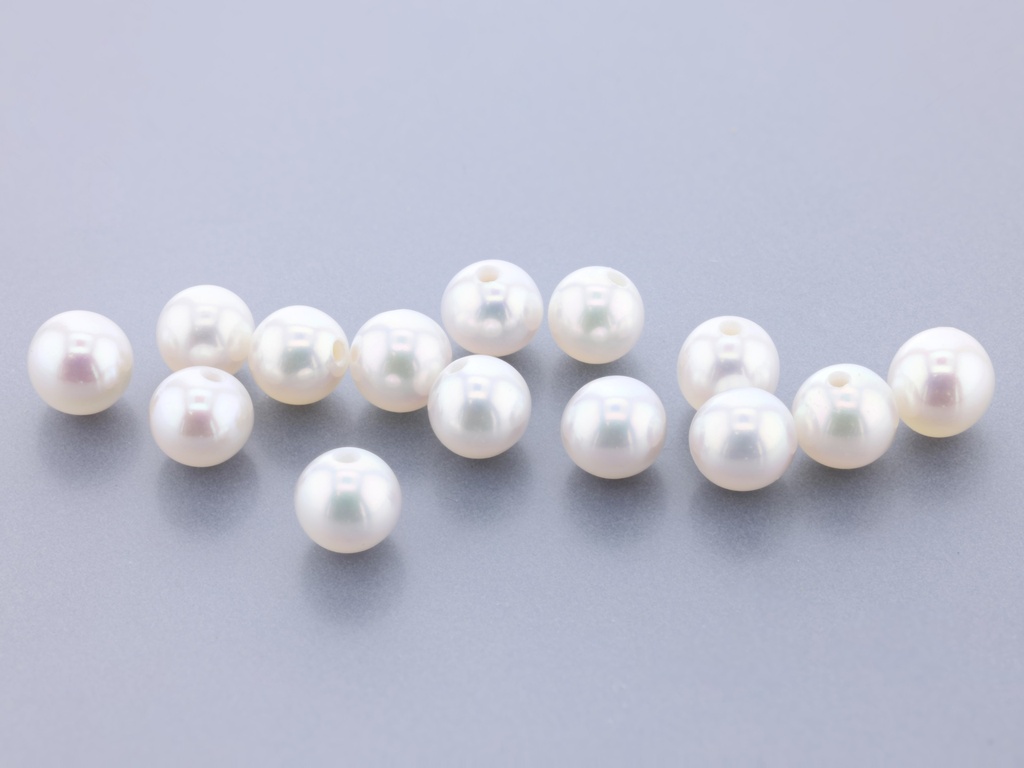 Freshwater Pearl 3.75-4.00mm Round White