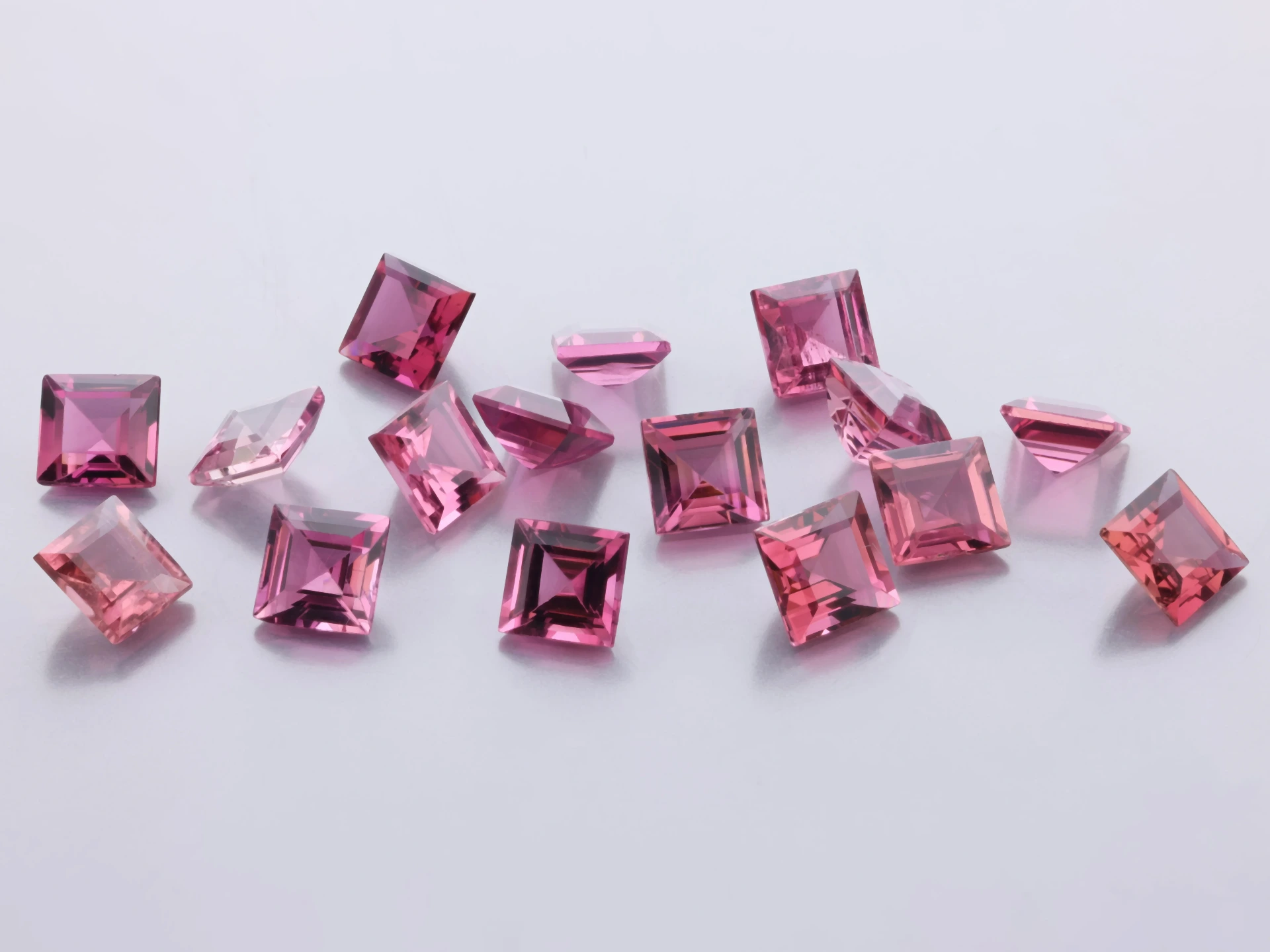 [UPQS0375] Pink Tourmaline 3.75mm Carre Cut