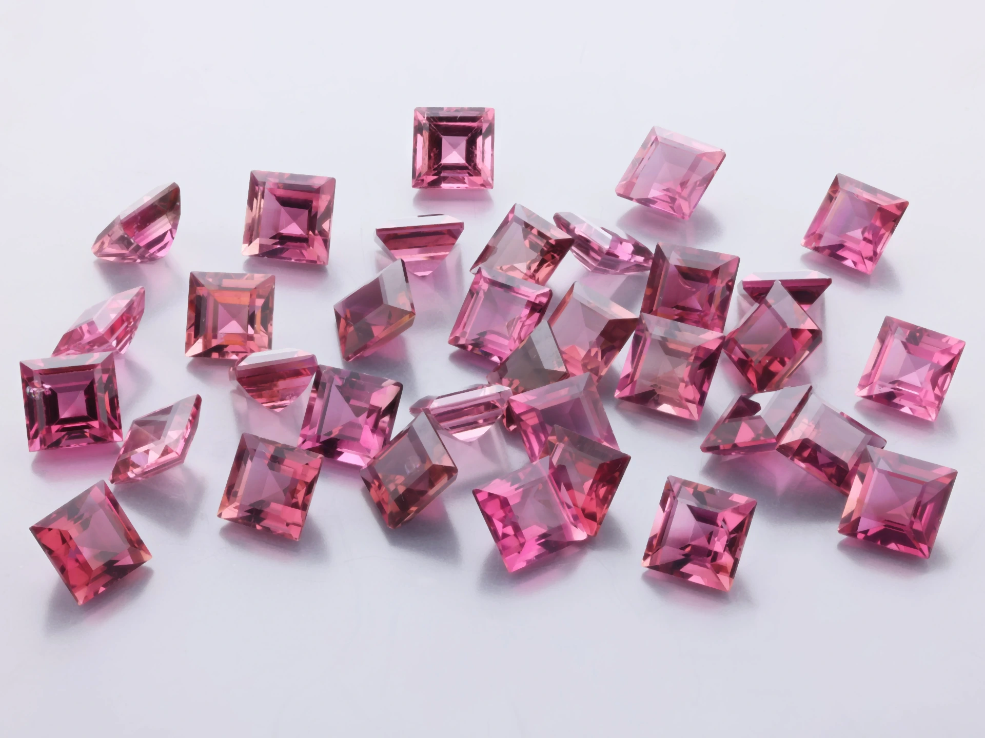 [UPQS0450] Pink Tourmaline 4.50mm Carre Cut