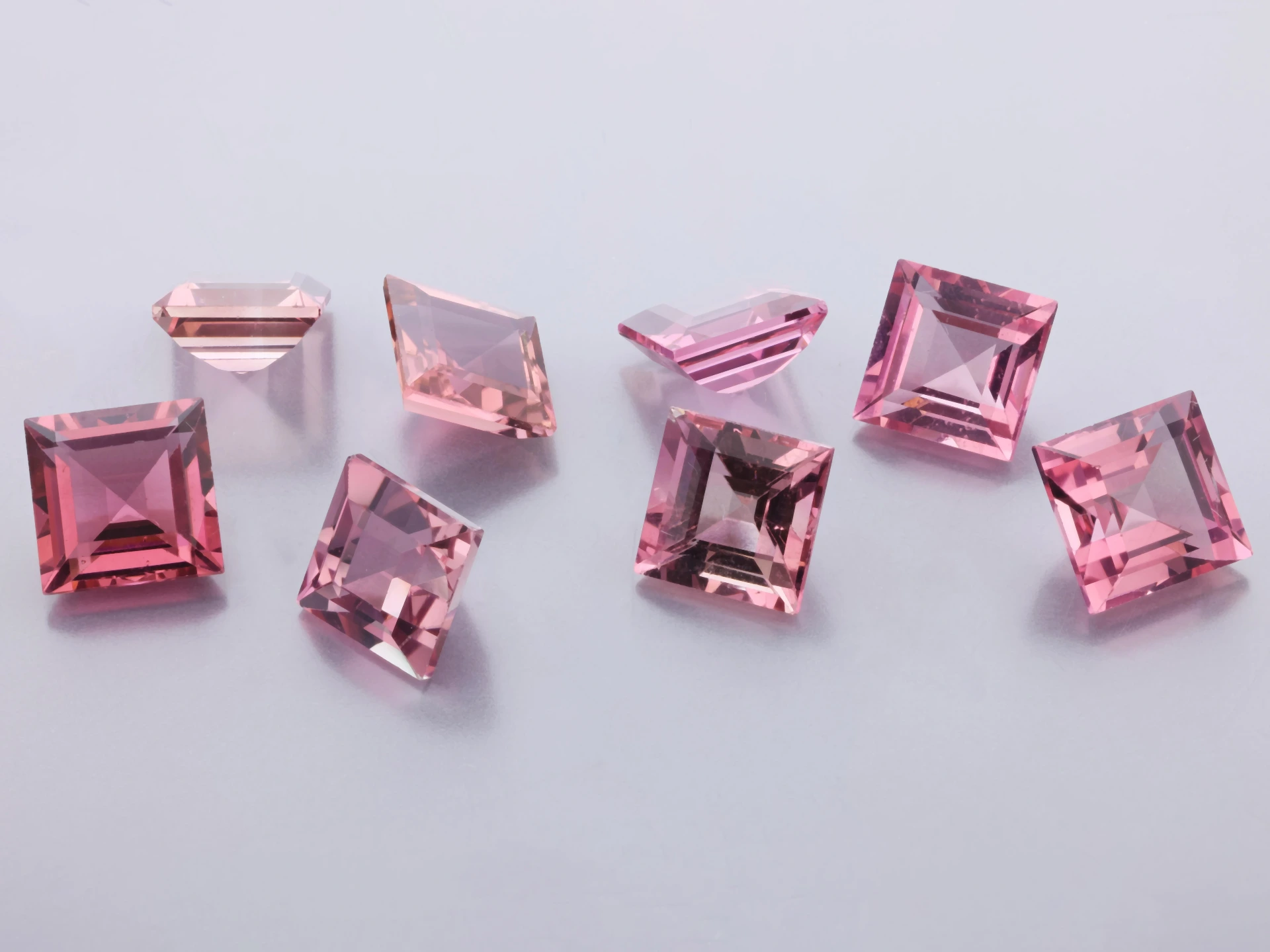 [UPQS0550] Pink Tourmaline 5.50mm Carre Cut