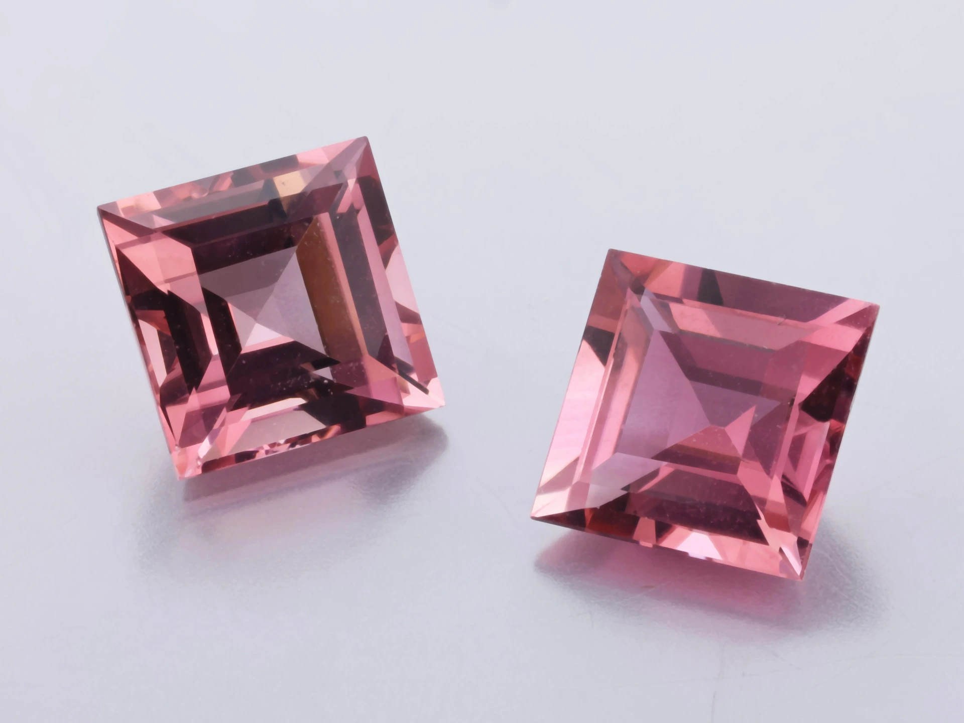 [UPQS0650] Pink Tourmaline 6.50mm Carre Cut