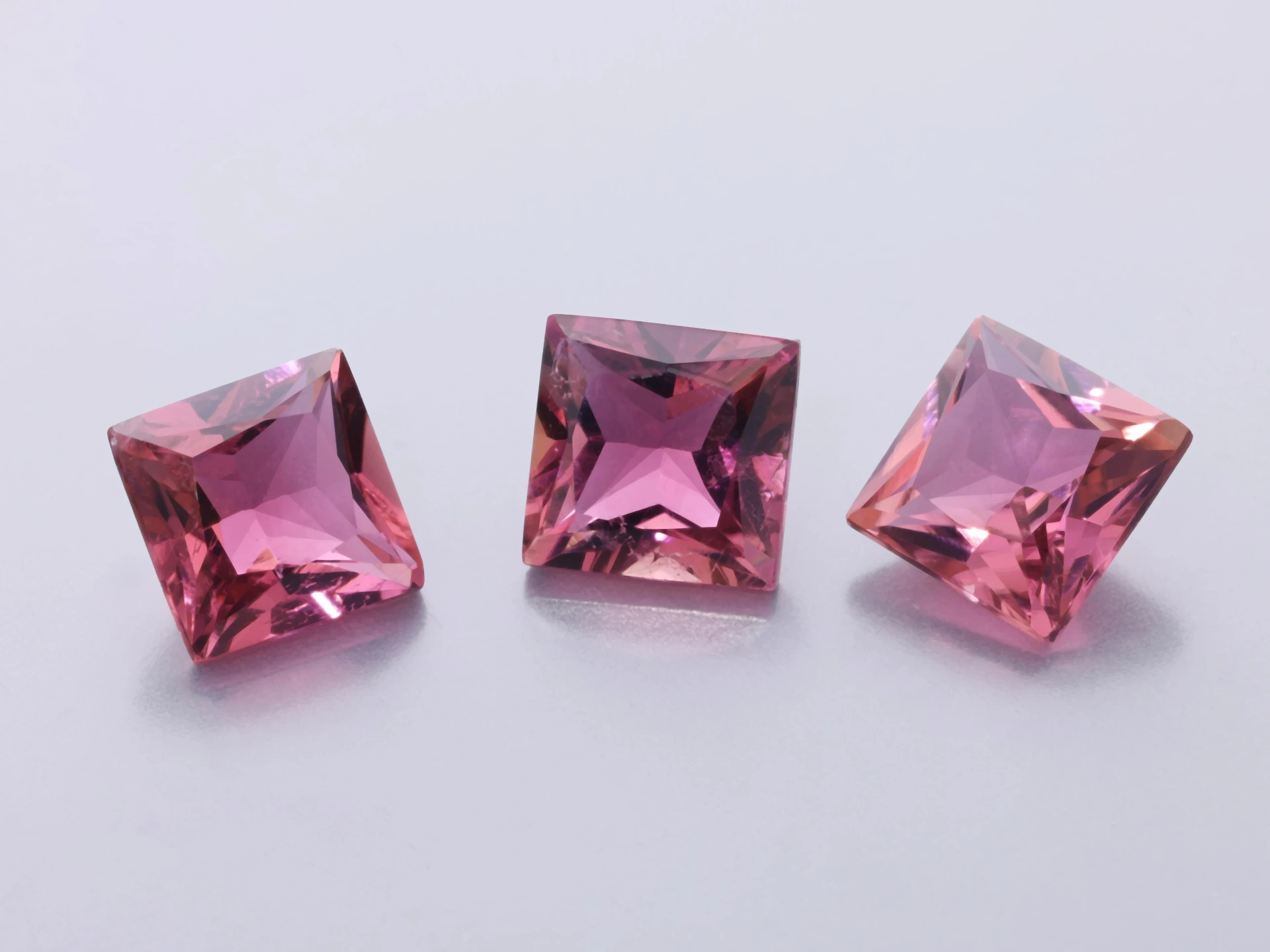[UPQP0550] Pink Tourmaline 5.50mm Princess Cut