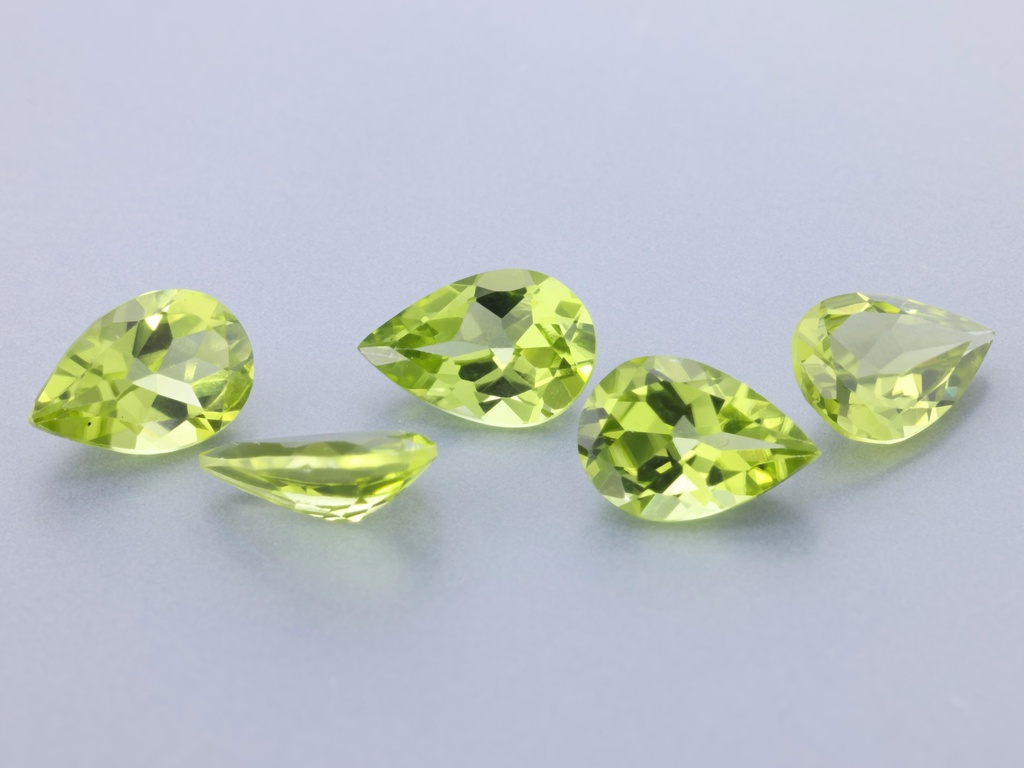 [PRPB0906] Peridot 9x6mm Pear Shape