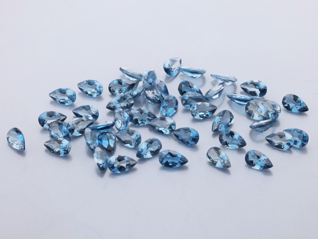 [TLPB0503] Topaz London Blue 5x3mm Pear Shape 