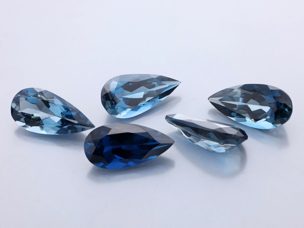 [TLPB1407] Topaz London Blue 14x7mm Pear Shape 