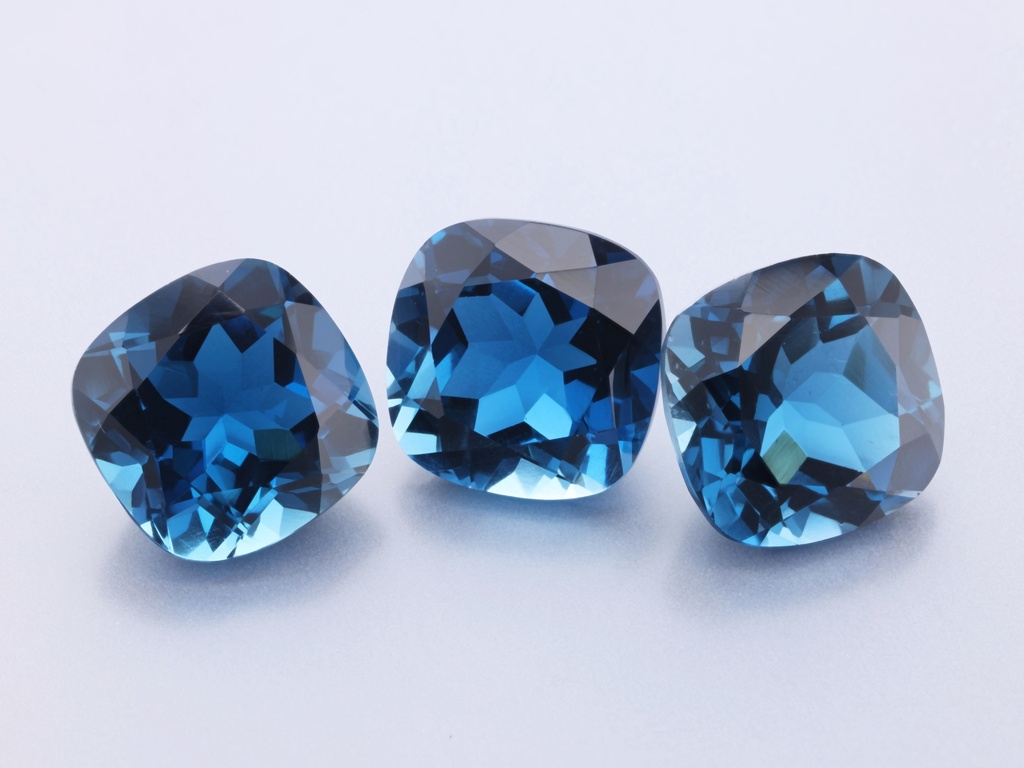 [TLAB1000] Topaz London Blue 10mm Square Cushion