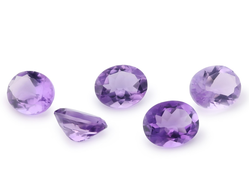 [QAVB1109F] Amethyst 11x9mm Oval Light Colour 