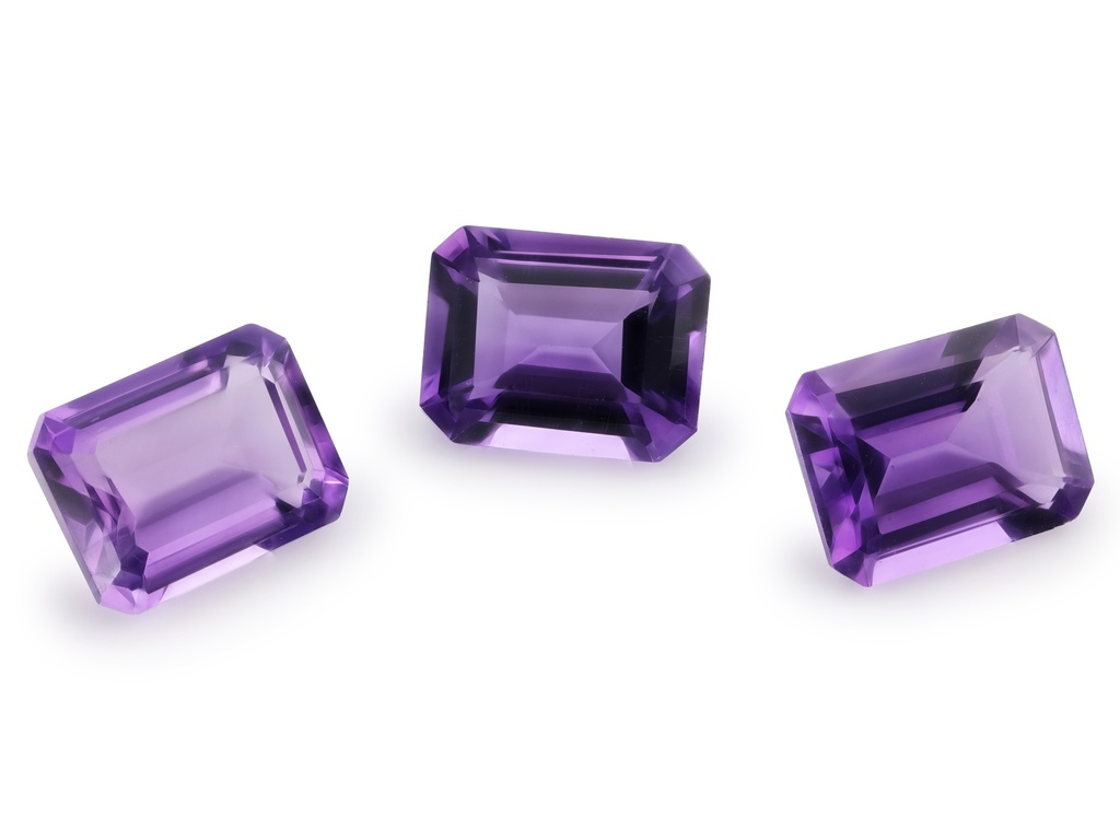 [QAOS0907F] Amethyst 9x7mm Emerald Cut Light Colour 