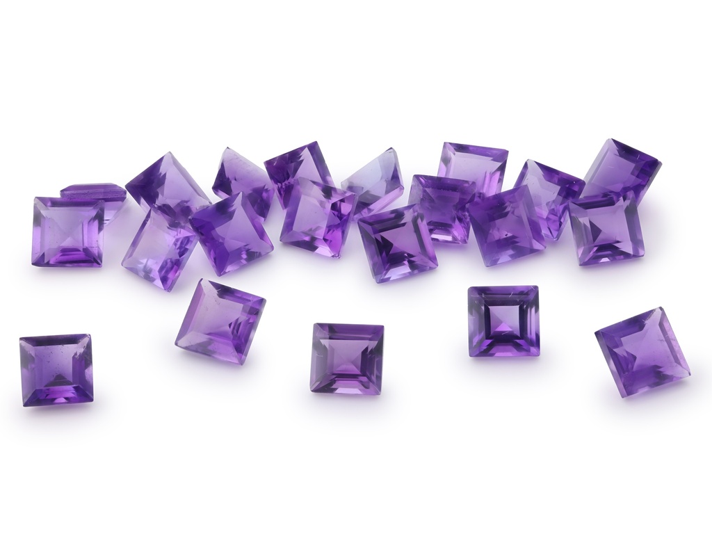 [QAQS0450M] Amethyst 4.50mm Carre Cut Mid to Strong Colour