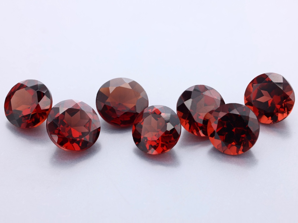 [GARB0500] Almandine Garnet 5.00mm Round