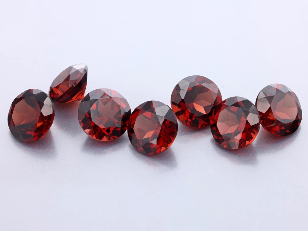 [GARB0525] Almandine Garnet 5.25mm Round