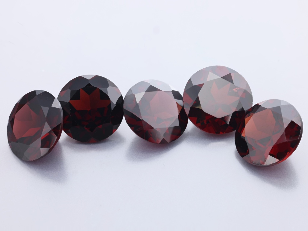[GARB0900] Almandine Garnet 9.00mm Round