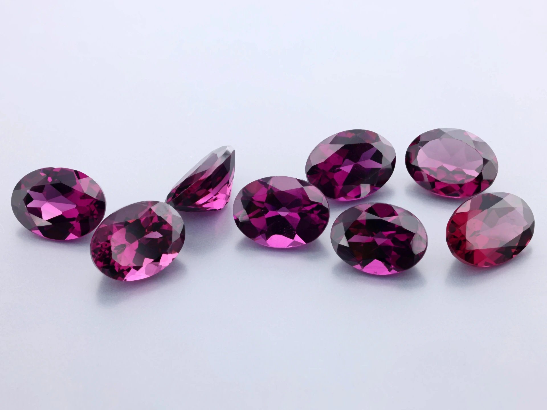 [GRVB0806] Rhodolite Garnet 8x6mm Oval
