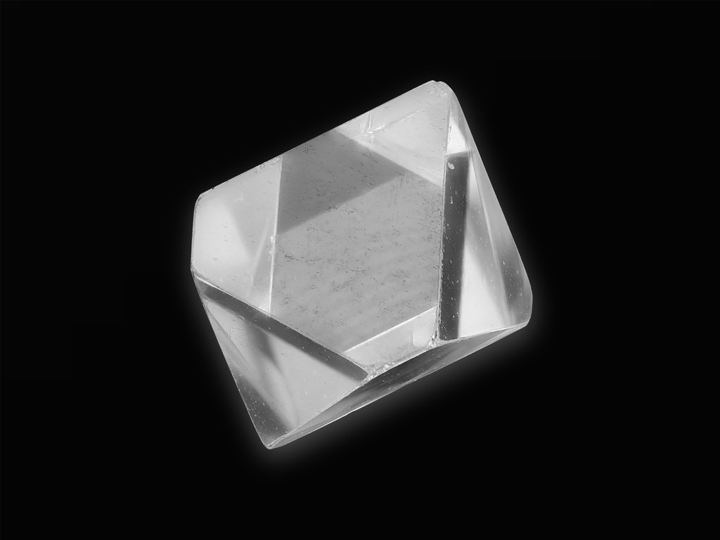 Diamond Octahedron Crystal 4.00mm +/-