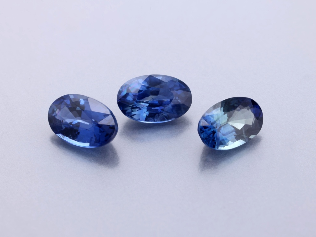[SAVB0503F] Australian Sapphire 5x3mm Oval Light Blue