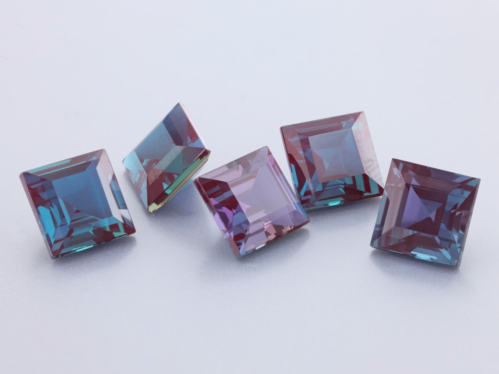 Synthetic Alexandrite Chrysoberyl 6.00mm Carre Cut