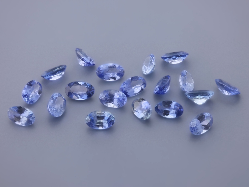 [SCVB0503P1] Ceylon Sapphire 5x3mm Oval Light to Mid Blue UNHEATED